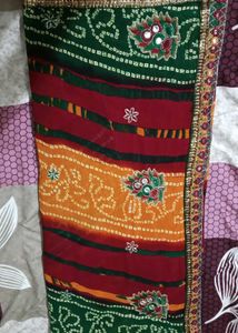 Bandhini Saree With Blouse