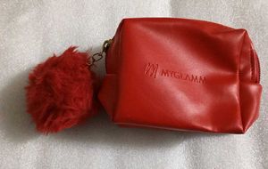 Pompom Pouch