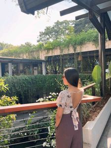 Floral Open-Back Top