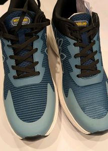 Mens Sports shoes Size 9🔥