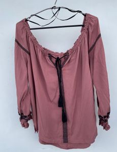🌈Boho Chic Tassel Top 💕
