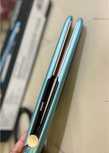 beautiful unused Hair Straightener