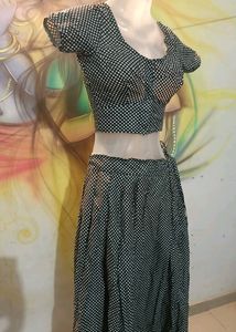 Skirt N Blouse (Black And White)