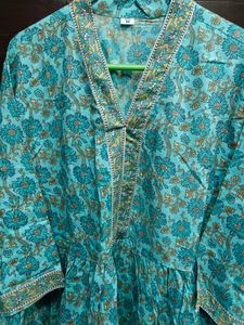 New Stylish Women Top Xxl