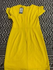 A Beautiful Lemon Chrome Vero Moda Dress For Casua