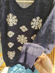 Snowflake Warm Pullover