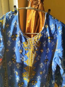 Pakistani Blue &amp; Yellow Printed Duppatta Kameez