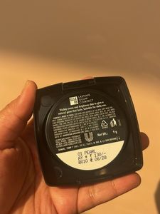 Elle 18 Lasting Glow Compact
