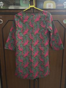 Pink Leaf Print V-Neck Tunic Kurta Top