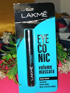 Lakme Eyeconic Volume Mascara