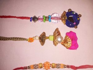 Rakhi, With 5 Lumba Rakhi