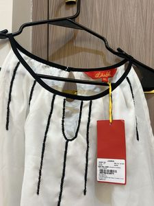 Laabha White Top With tag