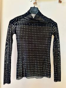 Holographic Top