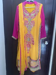 Elegant Embroidered Salwar Kameez