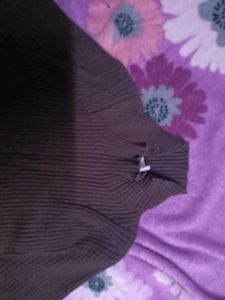 Women Knitted Crop Top