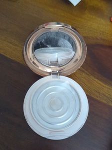 Swiss Beauty Oil Control Powder