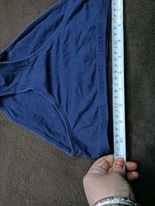 Bendon Underwear 28 size 💚