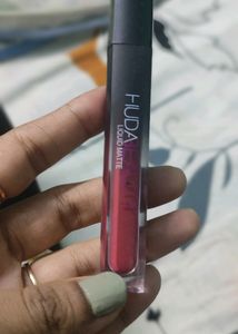 HUDA beauty liquid lipstick