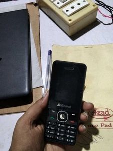Jio Bharat V2