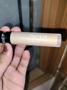 Swiss Beauty Liquid Concealer Shade 03 Light Moyen