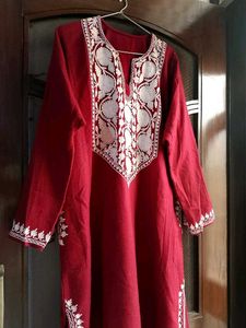 Floral Embroidered Wool Pheran