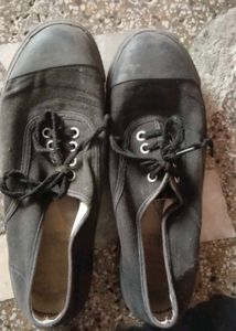 Black Shoes