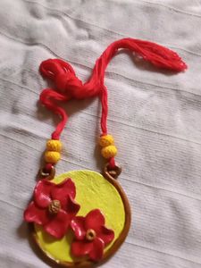 Floral Pendant Necklace
