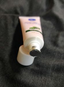 The Moms Co Face Cream