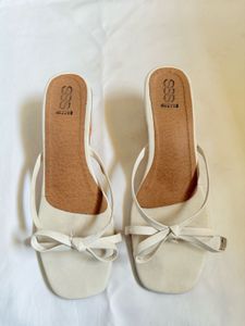 SSS White Bow Block Heels