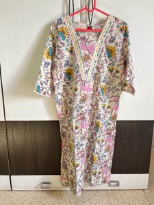 Kurta Pant Set V-Neck
