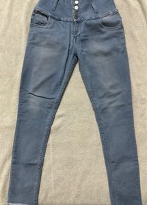 Like New High-Waisted Skinny Jeans with Frayed Hem