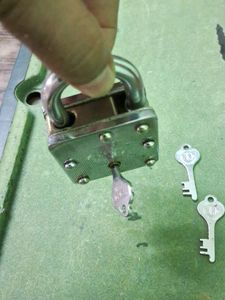 Shutter Lock