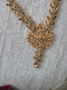 Elegant Gold Necklace
