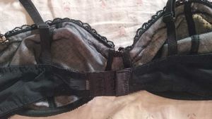 Elegant Black &amp; White Floral Lace Bra – Soft Cotto