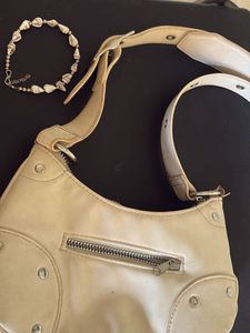 H&amp;m White Sling Bag