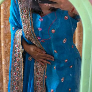 Heavy Dupatta Suit For Party Wear 💙