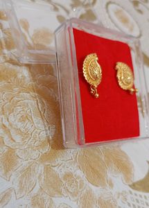 Golden Colour Earings