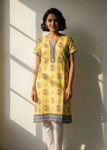 Shoppers Stop Yellow Floral Kurta – Fixed Price