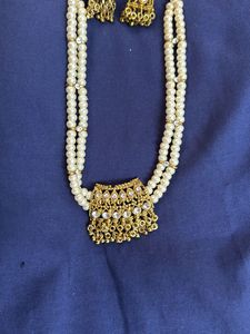 Golden And Moti Set