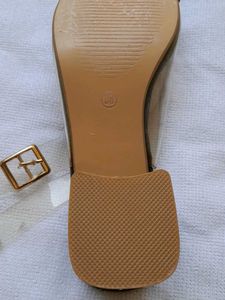 Olive Green Heel (unused)