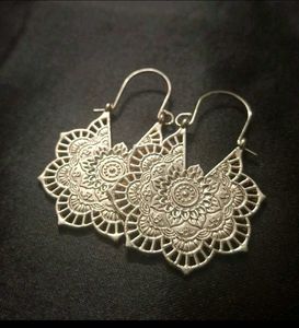 4 Sets Of Earrings @235