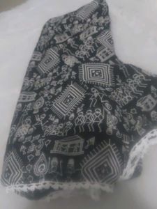 Patterned Women&#39;s Blouse