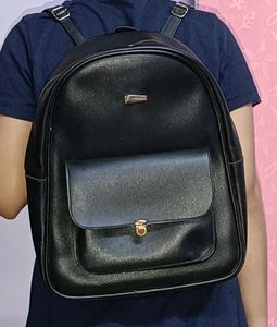 Women Good Quality Black Leather Backpack.