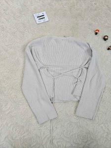 SHEIN Gray Cropped Sweater