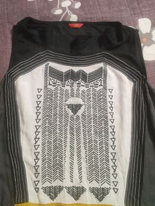 WOMEN'S SLEEVELESS COTTON BLEND REGULAR KURTA