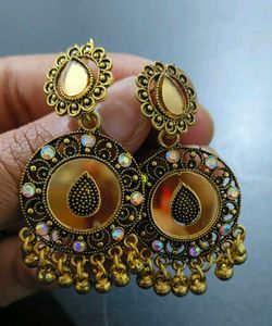 Earings