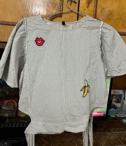 Short Crop Top With Side Knot