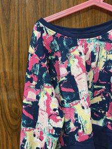 Crop top For Sale