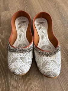 Embroidered Ethnic Juttis combo set of 3 pairs