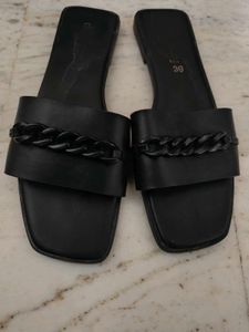 Nice Black Flats